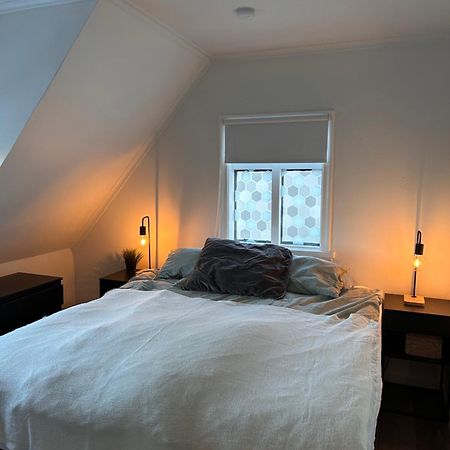 1 Bedroom Apartment Хабнарфьордюр Экстерьер фото